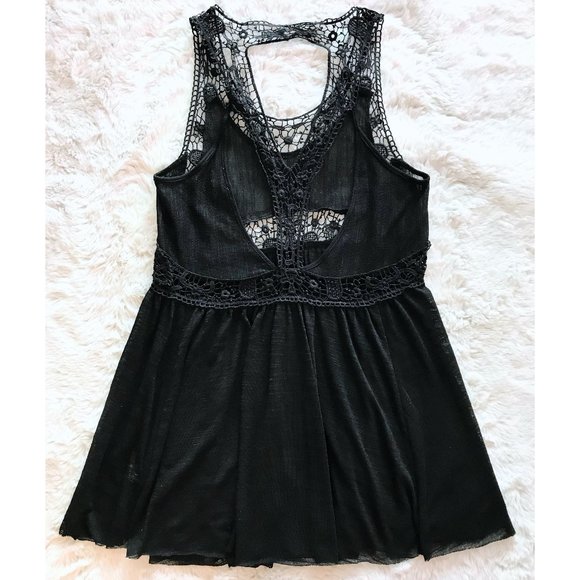 En Creme Black Crochet dress | Medium | Cover Up | Crochet Lace & Semi Sheer EUC - Picture 9 of 14